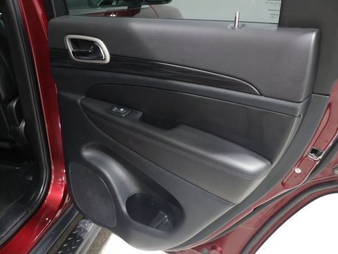 Certified 2022 Jeep Grand Cherokee Laredo X AWD/4WD image 23