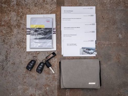 Used 2011 Audi R8 V10 AWD/4WD image 52