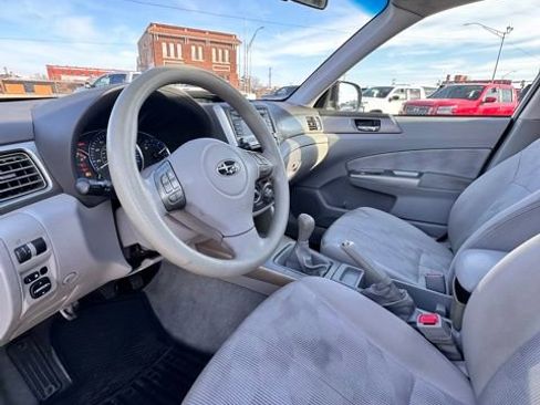 Used 2010 Subaru Forester 2.5X Premium image 21