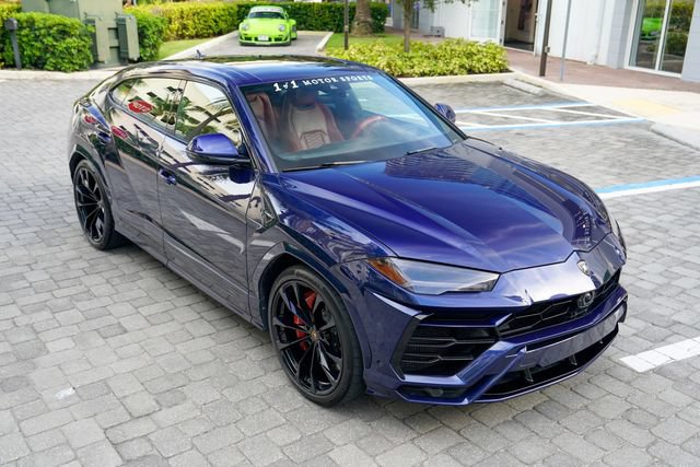 Used 2022 Lamborghini Urus AWD/4WD image 39