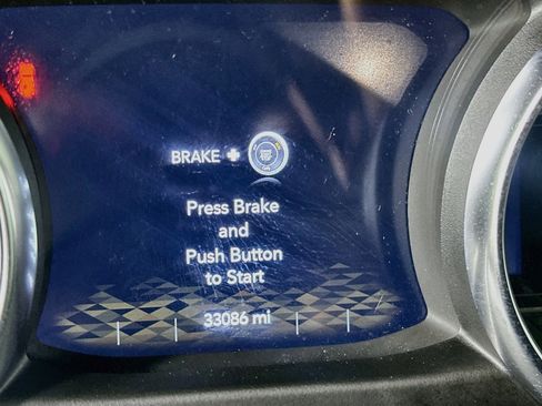 Used 2023 Jeep Wrangler Unlimited Sahara AWD/4WD image 18