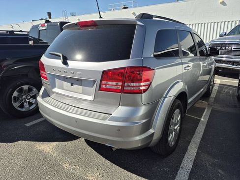Used 2020 Dodge Journey SE w/ SE Popular Equipment Group FWD image 8