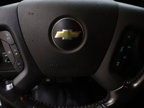 Used 2020 Chevrolet Express 2500 w/ Driver Convenience Package image 18