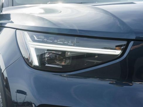 New 2026 Volvo XC40 B5 Ultra w/ Protection Package Premier image 13