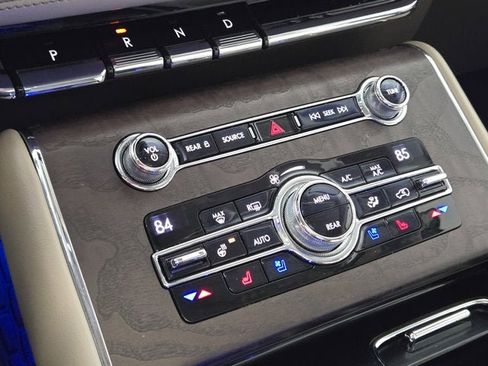 Used 2020 Lincoln Aviator Reserve w/ Equipment Group 202A image 29