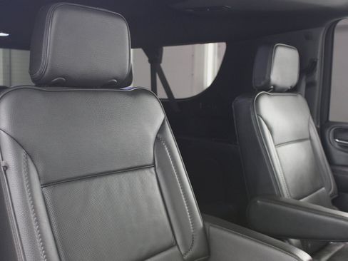 Used 2021 GMC Yukon XL Denali w/ Denali Ultimate Package image 47