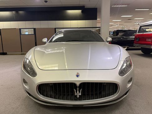 Used 2010 Maserati GranTurismo S RWD image 2