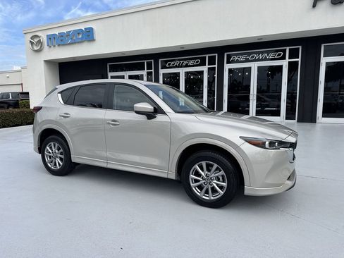 Used 2025 MAZDA CX-5 AWD 2.5 S w/ Preferred Package image 6