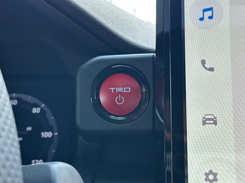 New 2025 Toyota Tacoma TRD Off-Road image 21