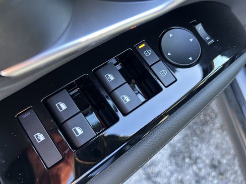 New 2026 Hyundai Tucson Limited image 18