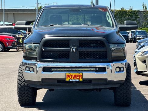 Used 2014 RAM 3500 Laramie w/ Convenience Group AWD/4WD image 9
