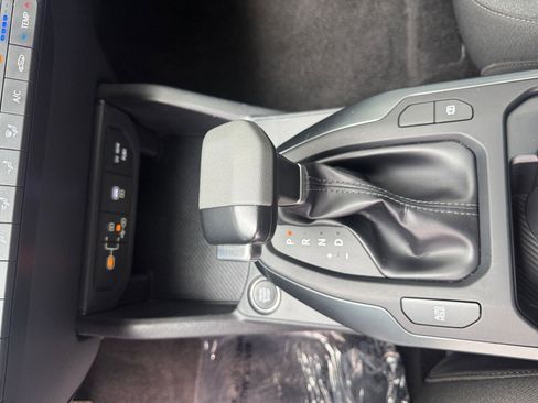 Used 2025 Kia K4 FWD image 39
