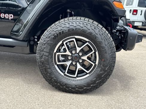 New 2026 Jeep Gladiator Rubicon AWD/4WD image 7