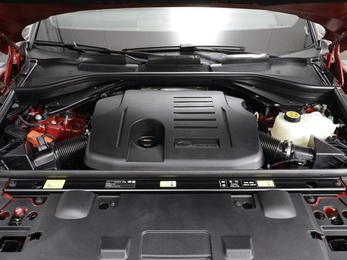 Certified 2025 Land Rover Range Rover Sport Dynamic SE AWD/4WD image 23