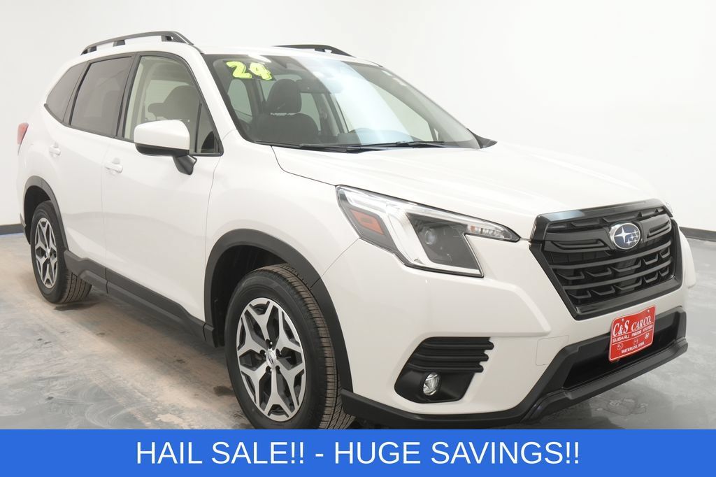 Used 2024 Subaru Forester Premium AWD/4WD image 1