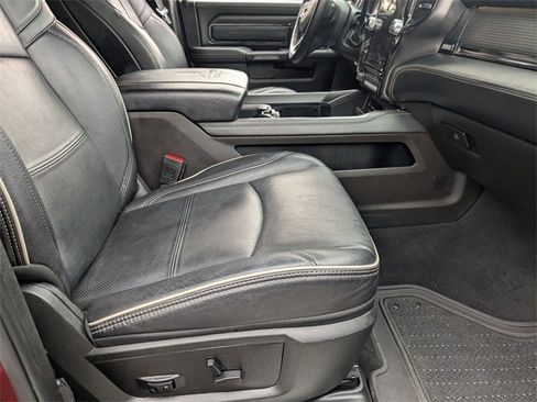 Used 2024 RAM 2500 Limited image 33