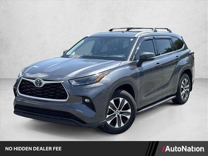 Used 2022 Toyota Highlander XLE