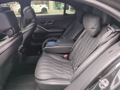 Used 2025 Mercedes-Benz S 63 AMG S image 28