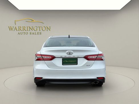 Used 2019 Toyota Camry XLE image 6