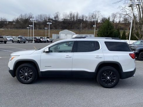 Used 2019 GMC Acadia SLT image 2