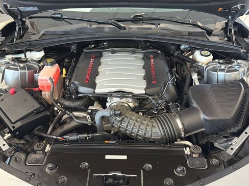 Used 2020 Chevrolet Camaro SS RWD image 33