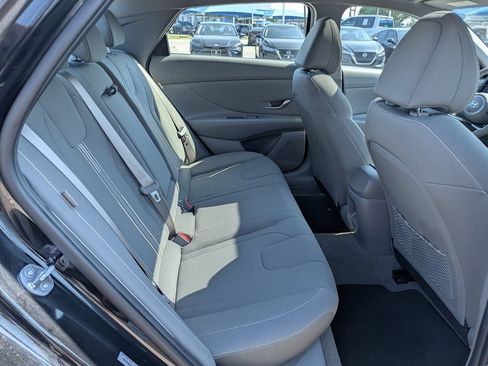 Used 2026 Hyundai Elantra SEL Sport Premium FWD image 33