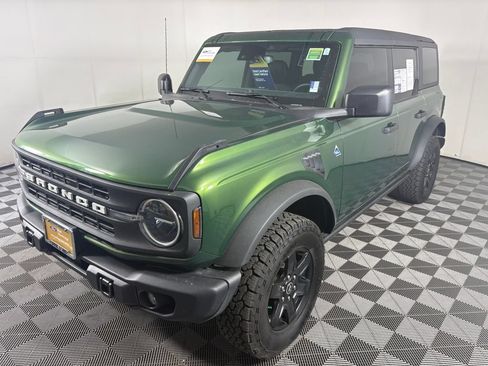 Used 2024 Ford Bronco Black Diamond AWD/4WD image 1