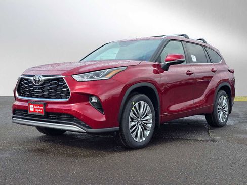 New 2026 Toyota Highlander Platinum image 8
