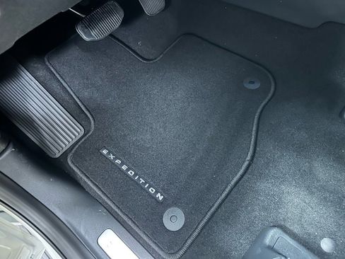 New 2025 Ford Expedition Max Platinum w/ Platinum Ultimate Package image 36