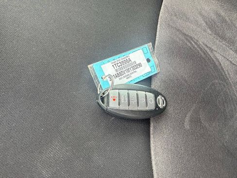 Used 2021 Nissan Sentra SR FWD image 19