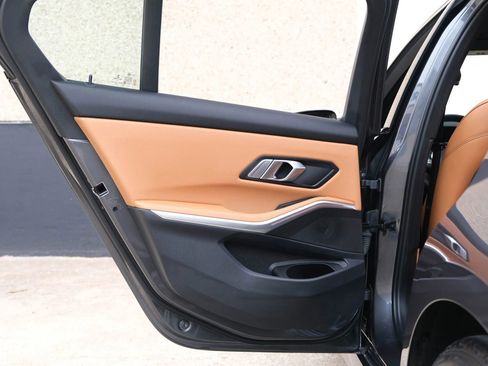 Used 2022 BMW 330i xDrive 330i xDrive Sedan 4D w/ Driving Assistance Package image 24