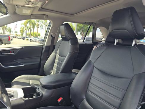 Used 2023 Toyota RAV4 XLE Premium FWD image 21