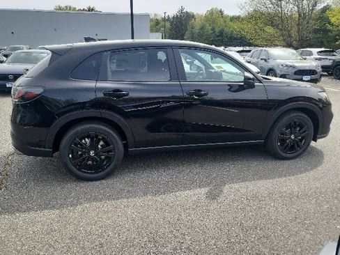 New 2026 Honda HR-V Sport image 8