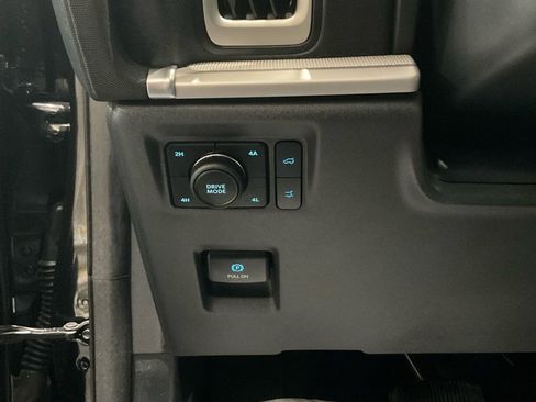 Used 2025 Ford Expedition Active image 8