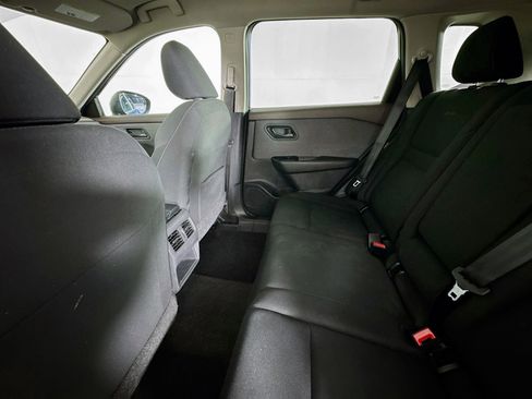 Used 2023 Nissan Rogue S FWD image 23