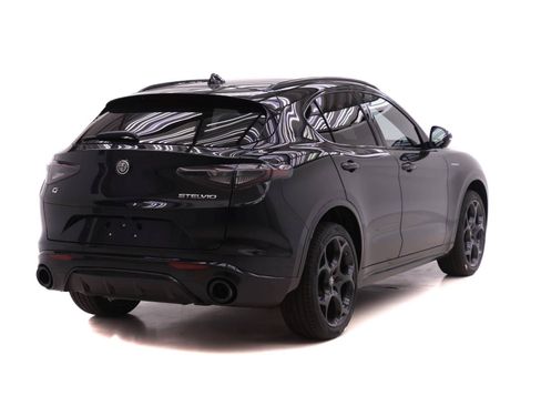 New 2026 Alfa Romeo Stelvio Sprint AWD/4WD image 4