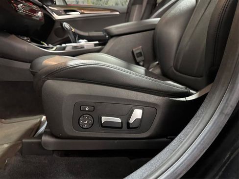 Used 2019 BMW X3 xDrive30i w/ Convenience Package image 17