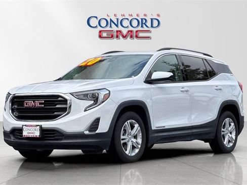 Used 2020 GMC Terrain SLE w/ Driver Convenience Package image 8