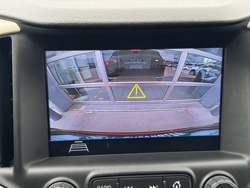 Used 2018 GMC Terrain Denali w/ Comfort Package AWD/4WD image 4