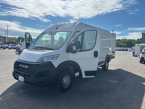 Used 2023 RAM ProMaster 2500 FWD image 11