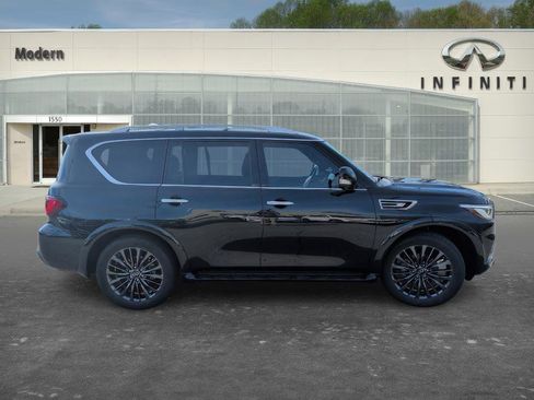 Used 2024 INFINITI QX80 Sensory image 3