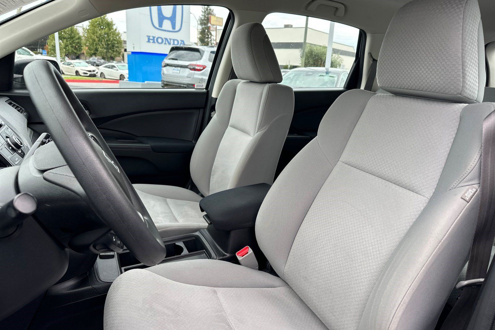 Used 2016 Honda CR-V LX image 5