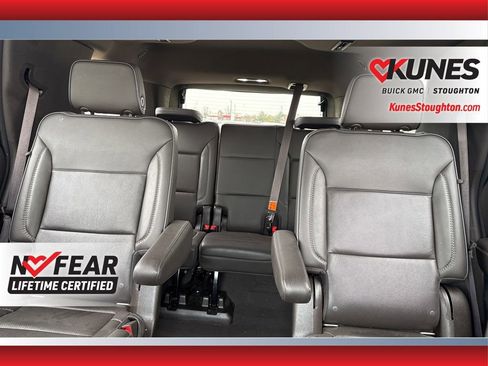 Used 2021 GMC Yukon Denali w/ Denali Premium Package image 36
