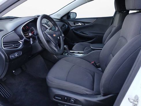 Used 2020 Chevrolet Malibu LT FWD image 18