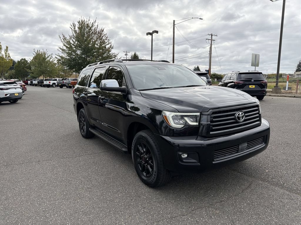 Used 2019 Toyota Sequoia Platinum AWD/4WD image 3
