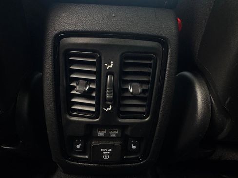 Used 2021 Dodge Durango R/T w/ Technology Group image 17