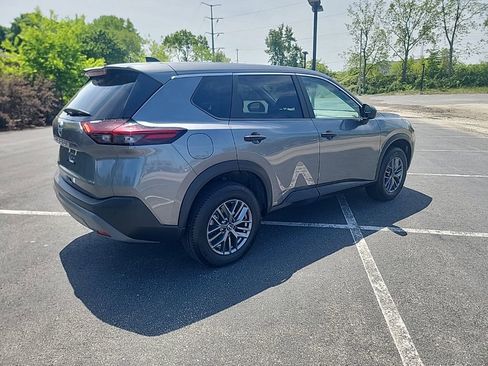 Used 2023 Nissan Rogue S FWD image 4