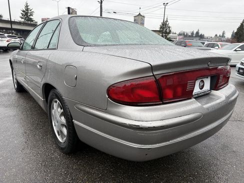 Used 1999 Buick Regal LS w/ Gran Touring Pkg image 9