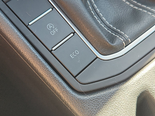 Used 2025 Volkswagen Jetta Sport FWD image 18