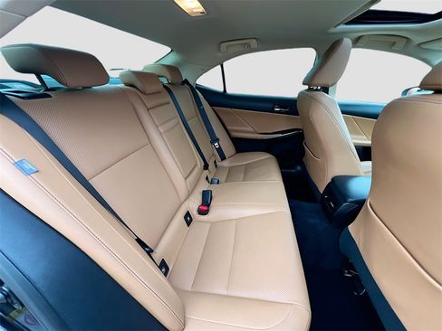 Used 2014 Lexus IS 250 image 25
